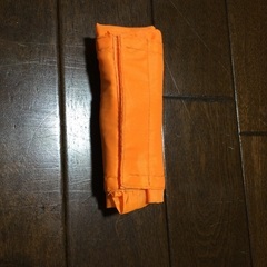 【取引中】エコバッグ　バッグ　🛍 オレンジ　コンパクト　折りたたみ