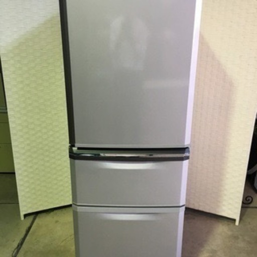 【配達設置全てコミコミ】国産MITSUBISHIの大容量3枚ドア冷蔵庫自動製氷機能付き✨】