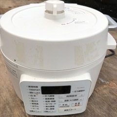 アイリスオーヤマ　電気圧力鍋 2.2L  2019年式☆