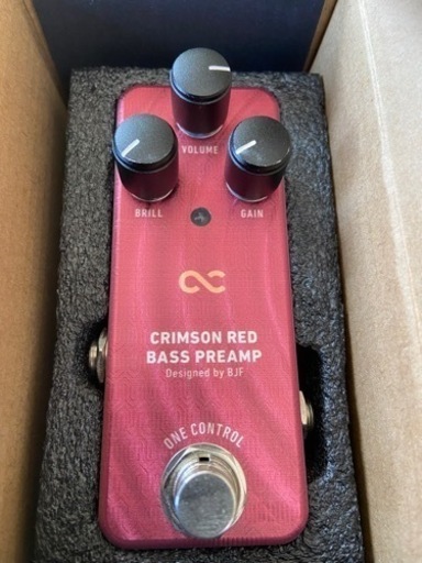 ベースエフェクター　CRIMSON RED BASS PREAMP