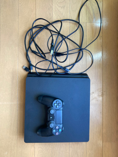 PS4  本体　コントローラー　ソフト多数