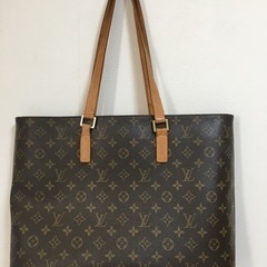 LOUIS VUITTON ルイ・ヴィトン モノグラム のルコ(廃番)です(^-^)
