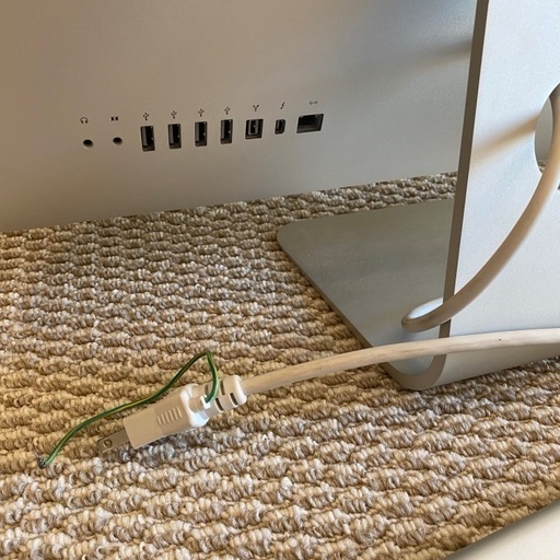 iMac 2011 Mid 21.5インチ 純正キーボード付き