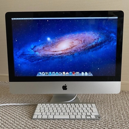 iMac 2011 Mid 21.5インチ　純正キーボード付き