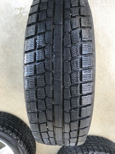 取り引き中】205/65 R15 スタッドレスタイヤ