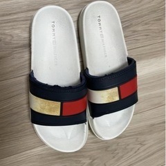 スリッパ　TOMMY HILFIGER 500円