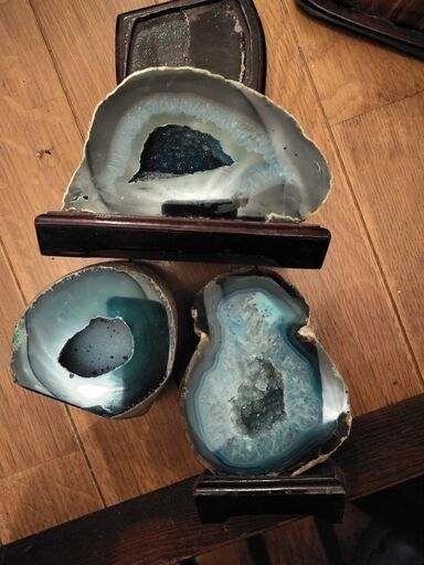天然石。8個、合わせて17キロ