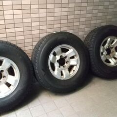 ☆値下げしました☆ハイラックスサーフ純正ホイール＆スタッドレスタイヤ４本セット（保管ラック込み）