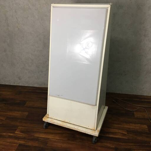 ⭕⭕⭕ PH7/14　★直接引き取り限定★ 三和サインワークス 小型電工看板 片面 斜め 傾斜 100V 業務用 店舗 飲食店 キャスター付き 割れあり ⭕⭕⭕