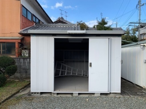 イナバ物置（INABA）（大）解体・配達代込み　値下げ