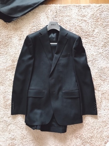 黒色　スーツ（試着のみ）size 165Y