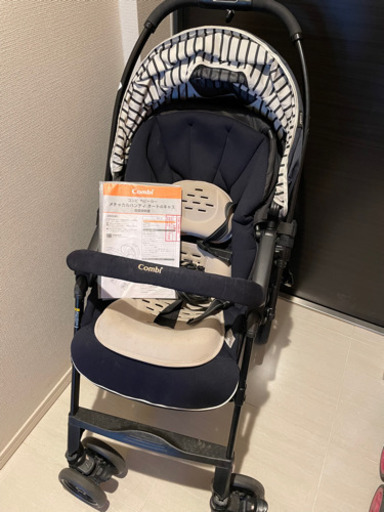 価格変更★使用年数短め★コンビ メチャカルハンディ オート4キャス