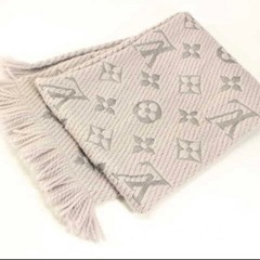 ルイ・ヴィトン ❤️ ロゴ マフラー エシャルプ ロゴマニア ベージュ