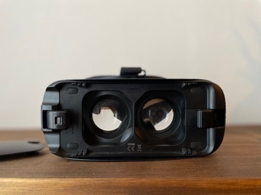 galaxy gear VR 1000円で譲ります。