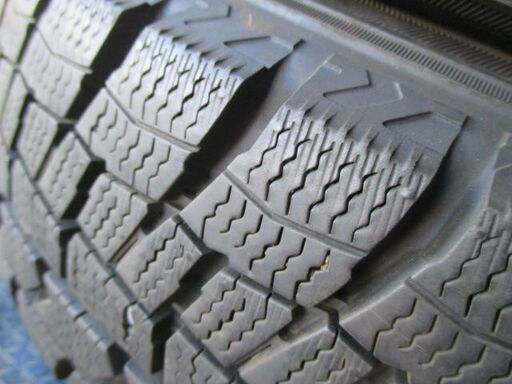 来店取替】バリ山 軽自動車 スタッドレスタイヤ 155/65R14 中古