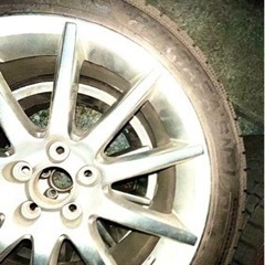スタッドレスタイヤ18インチ、ヴォクシー、ヴェルファイア 