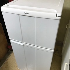 ハイアール　単身用冷蔵庫　100L お届けあり【決まりました】