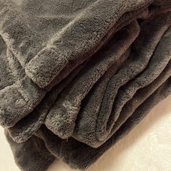 【ネット決済】無印良品 暖かファイバー厚手毛布D180