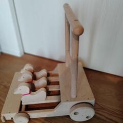 赤ちゃん　押し車　カタカタ　木製