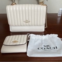 COACH 三つ折り財布