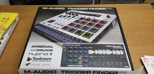 M-AUDIO Trigger Finger pro シーケンサー MIDIコントローラ