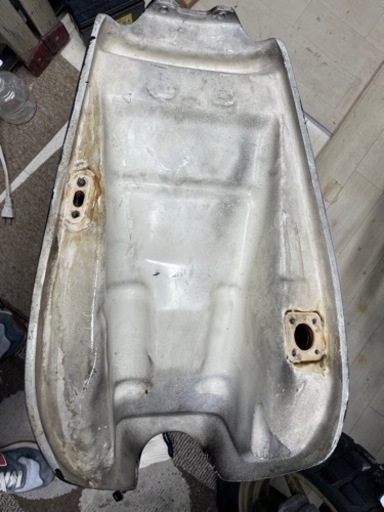 ゼファー 400 χ FXタイプ FRP製 タンク キャップ、鍵付き