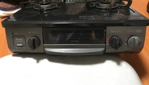 コンロ未使用 リンナイ ガスコンロ2口(LPガス用、右側強火)