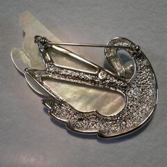 中古 TASAKI シルバーブローチ