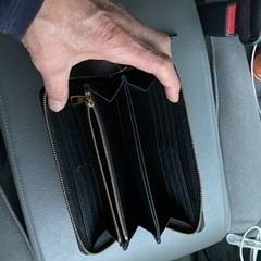 【ネット決済】ビトンの財布です、約3年前の購入、ほとんど使ってません、