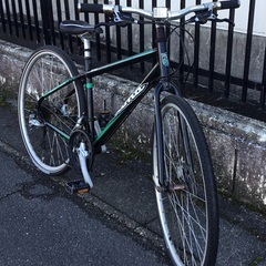 ◉クロスバイク Kona・アルミフレーム・シマノ外装3×8段変速・前後ディスクブレーキ