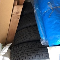 バリ溝‼️ダンロップスタッドレスタイヤ&アルミホイール4本セット‼️２０５／６０Ｒ１６