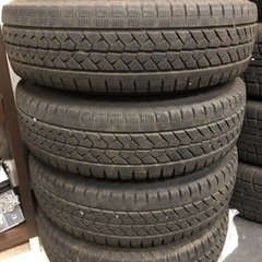 ハイエース　スタッドレス　AW付