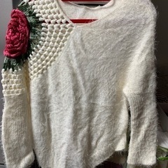 【ネット決済】肩バラ🌹変形セーター