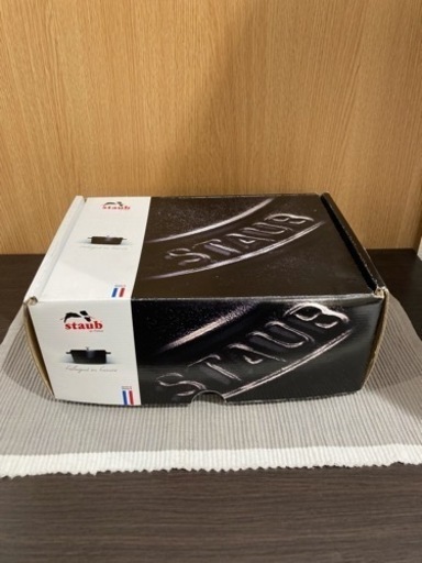 ☆未使用☆ STAUB ココット オーバル チェリー 23cm