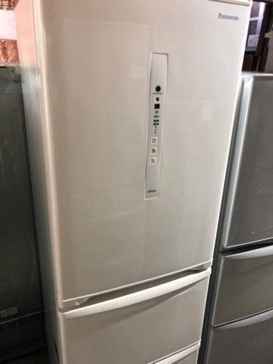 JH3493ノンフロン冷凍冷蔵庫NR-C3C-W 2019年製