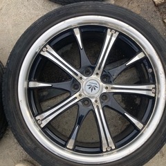 18インチ225/40/18