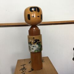 お値下げ「こけし」 白浜 枡男 郷土玩具 日本人形 おみやげ 高さ約24.5㎝ おばあちゃん家からの画像