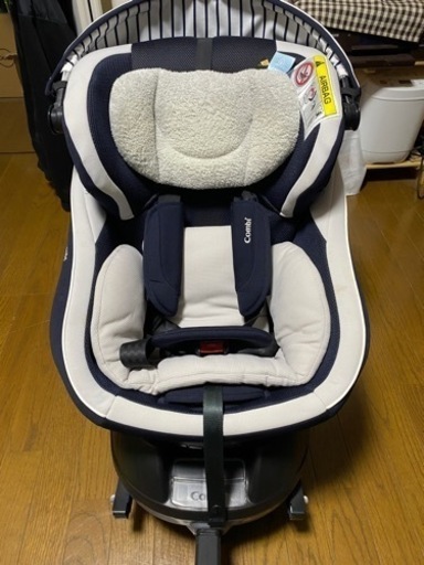 Combi チャイルドシート