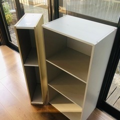 【無料】細い木製本棚　隙間収納　ホワイト