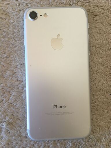 iphone7 silver ３２ＧＢ　SIMフリー　バッテリ１００％