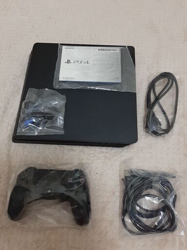 値下げしました】PS4 500GB Jet Black CUH-2200A B01