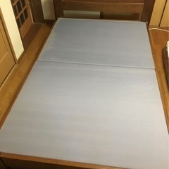 【売約済】セミダブル〜ダブルサイズのベッド2台