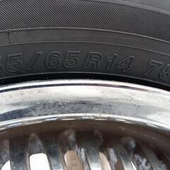 新品スタッドレスタイヤ