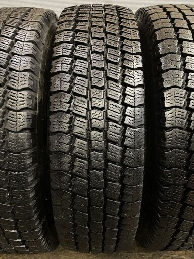 タイヤ、ホイール TOYO DELVEX M934 215/85R16 120/118L LT 16インチ 