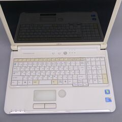 即使用可 ホワイト ノートパソコン 中古良品 15.6型 富士通 AH550/5B 