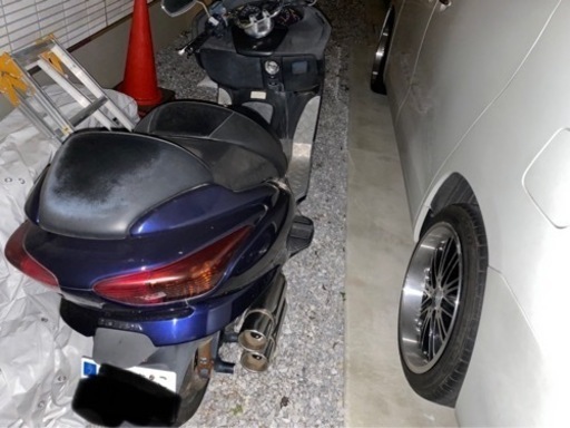 フォルツァ〔社外マフラー、車高下げてます〕バッテリーだけ切れてます。50000万円