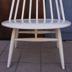 Edsby Verken社のIlmari Tapiovaara(イルマリ・タピオヴァーラ)デザインMademoiselle Chair(マドモアゼル チェア)。北欧の美しいフォルムのラウンジチェア。①CA105