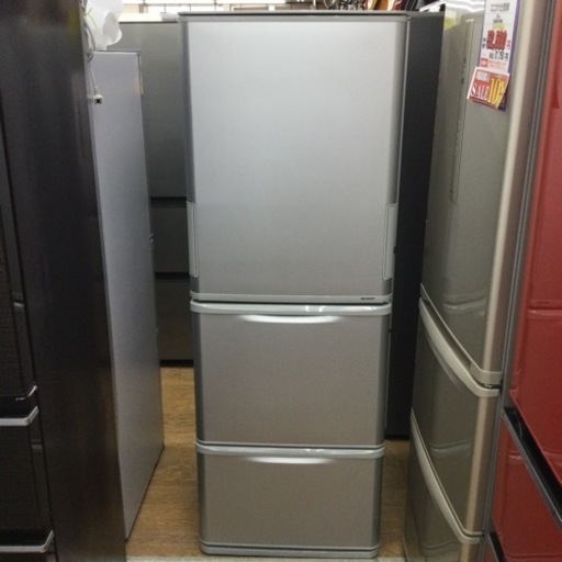#M-19【ご来店いただける方限定】SHARPの3ドア冷凍冷蔵庫です
