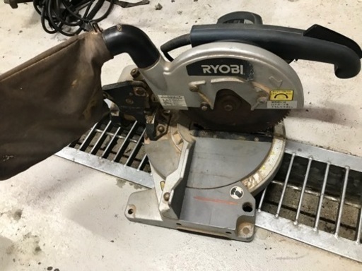 【中古】RYOBI 卓上切断機 TS-225