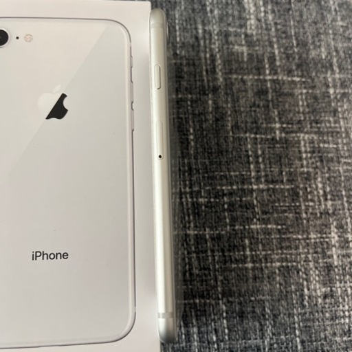 iPhone8 256GB simロック解除済 ケース付